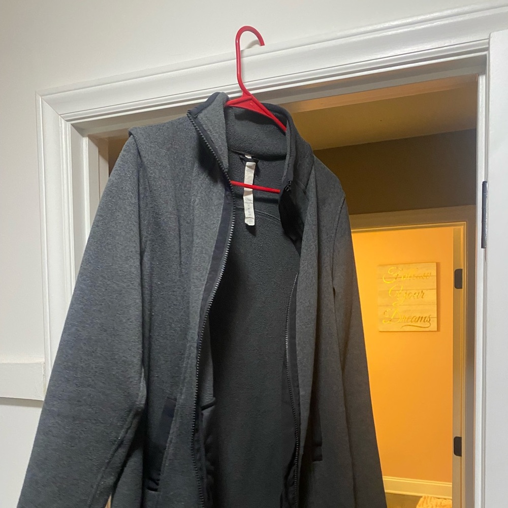 LULULEMON jacket - Picture 1 of 4